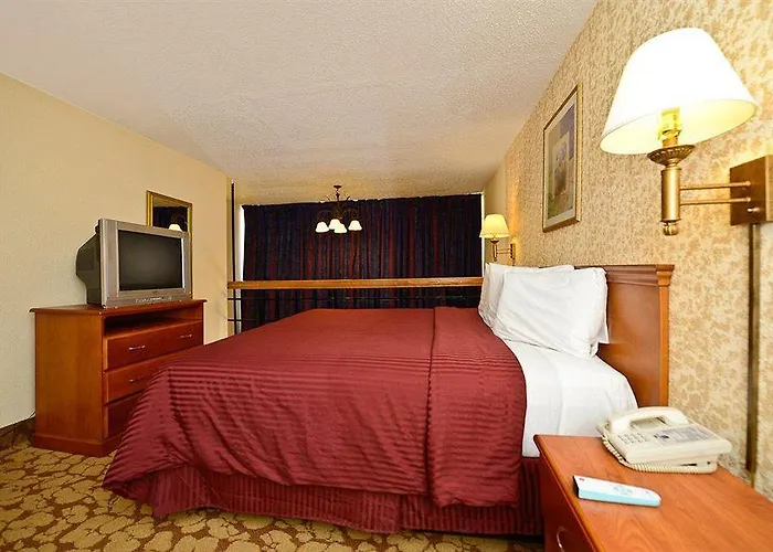 Hotel Western Airport 3*