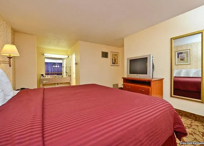 Western Airport Hotel 3*
